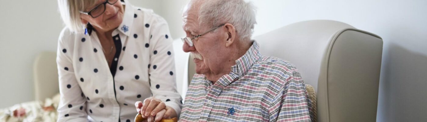 Compassionate Ways to Convince a Loved One with Dementia to Move into a Care Home